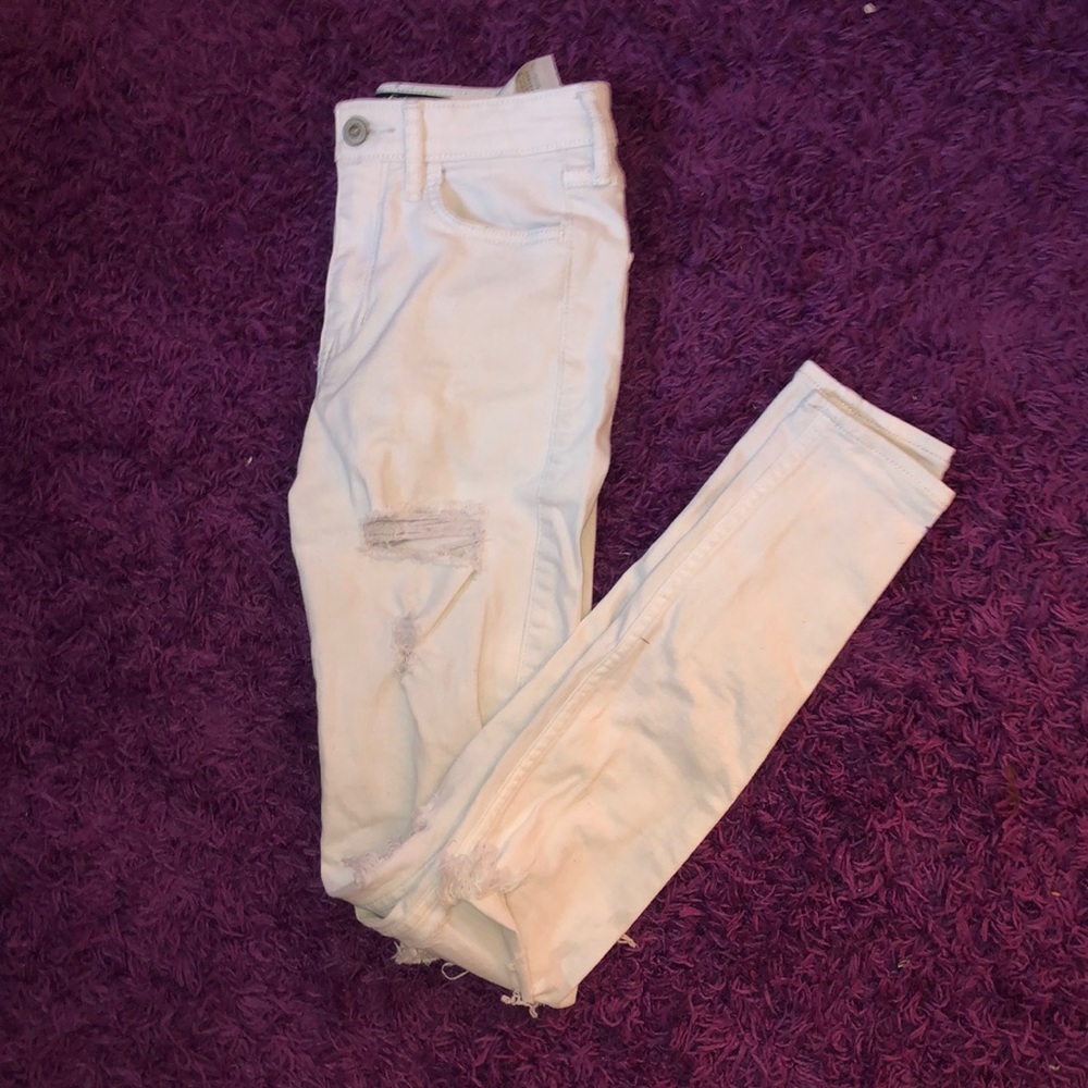 hollister white ripped jeans